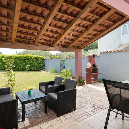 Stunning In With Kitchen Fažana